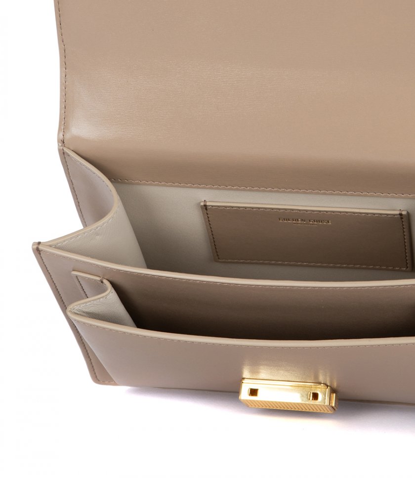 VENEZIA BAG IN BEIGE BOARDED LEATHER WITH GOLD DETAILS