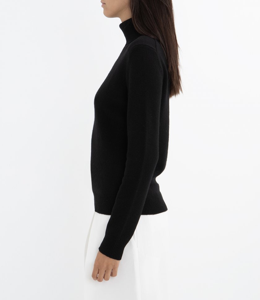 OVER T-NECK SWEATER