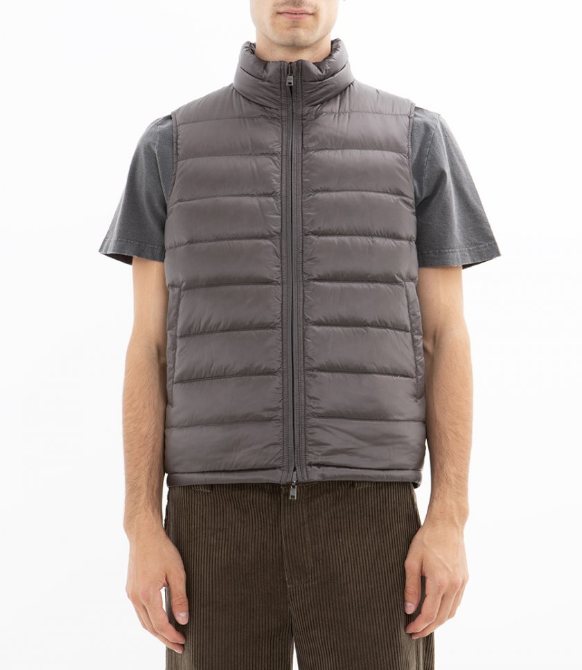 REVERSIBLE SLEEVELESS JACKET IN NYLON ULTRALIGHT