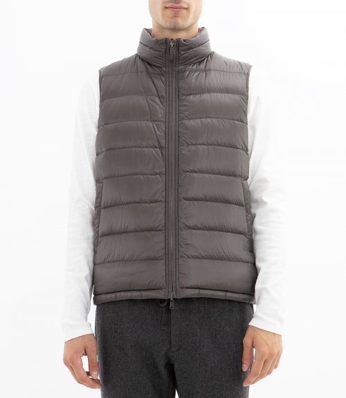 REVERSIBLE SLEEVELESS JACKET IN NYLON ULTRALIGHT