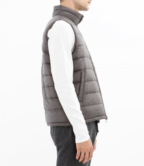 REVERSIBLE SLEEVELESS JACKET IN NYLON ULTRALIGHT