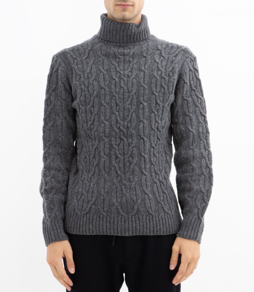 CABLE ROLL NECK PULLOVER