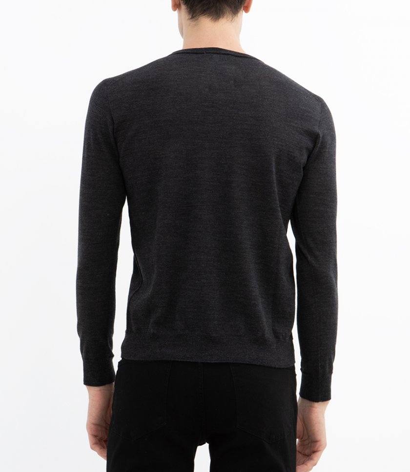 V NECK SWEATER