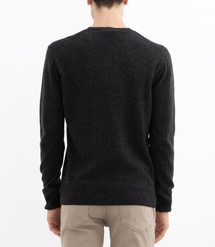 CASHMERE V NECK SWEATER