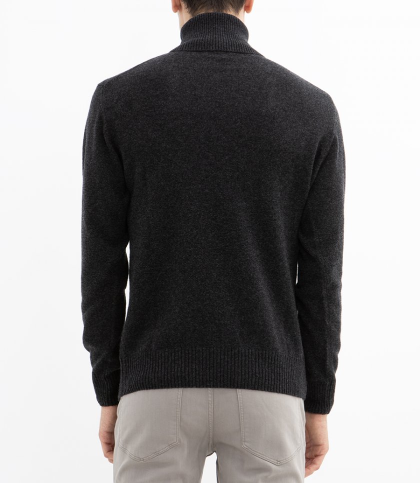 CASHMERE ROLL NECK