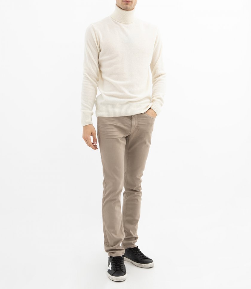 CASHMERE ROLL NECK